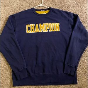 Champion Crewneck Sweater